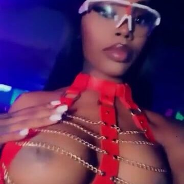 Asian Doll Of Leaked Show Boobs Nipples